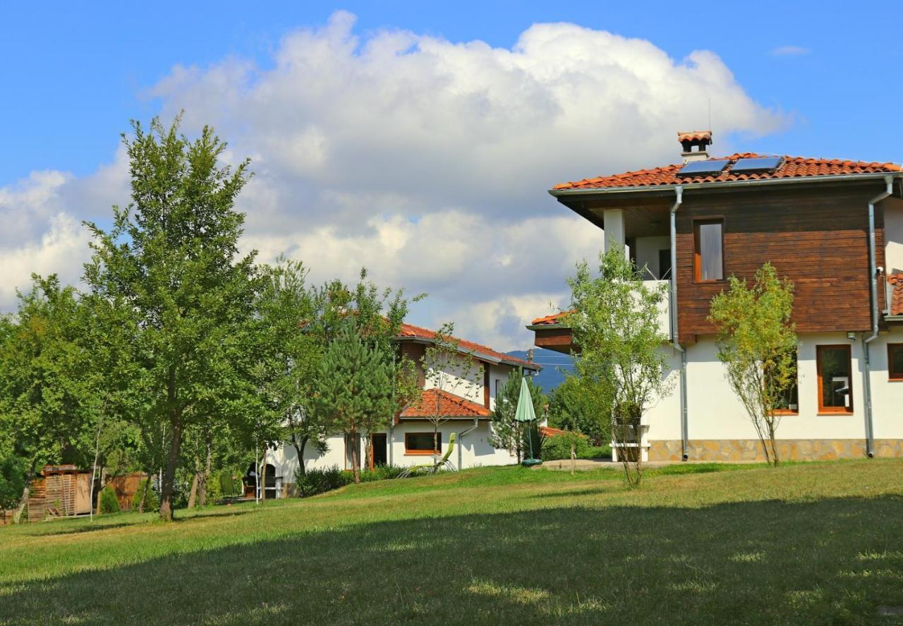 Sinjirite Complex Hotel Elena Exterior foto